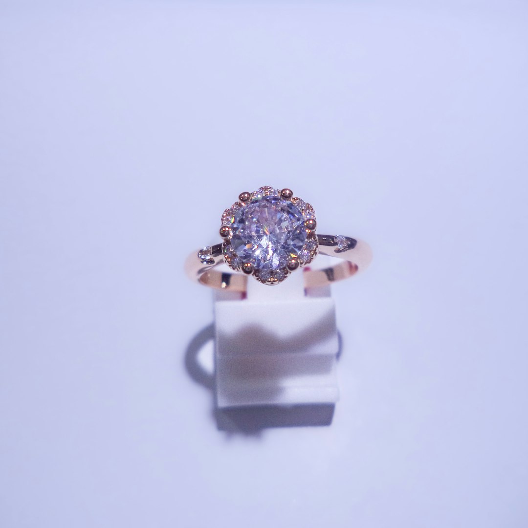 Nhẫn Signature 18K